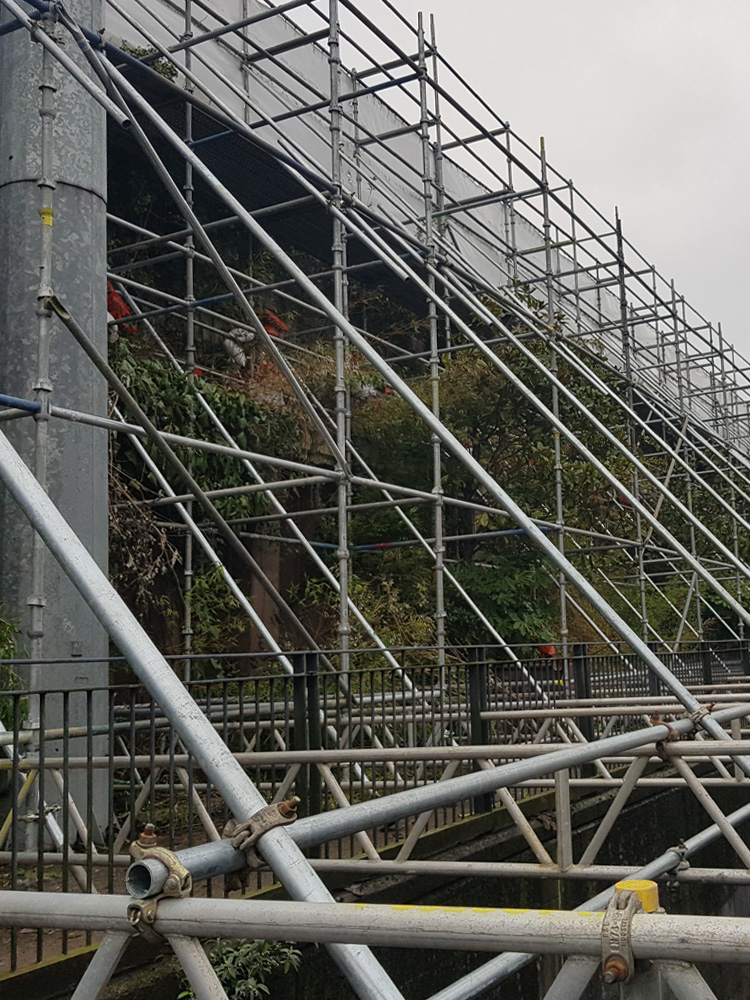 ab access photo scaffolding on site residential